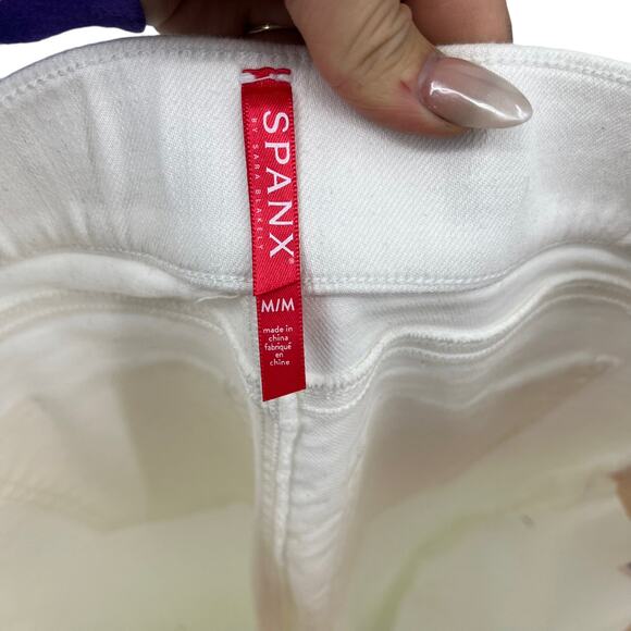 SPANX Distressed Skinny Jeans White Pull On Stretch Pockets Slimming Medium NEW - Picture 8 of 10